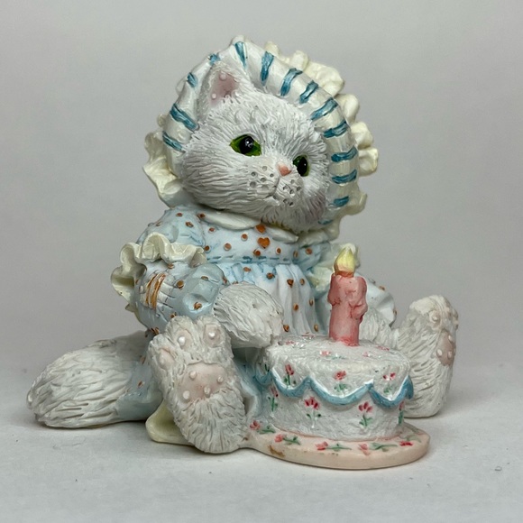 “Sew Happy It’s Your Birthday” Calico Kittens - Picture 3 of 9